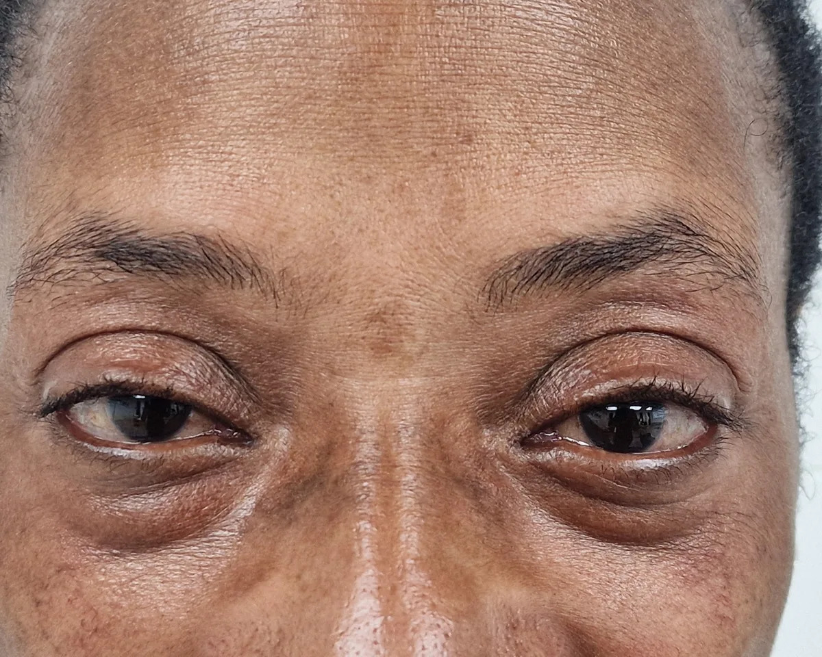 Faded brows before ombré powder treatment